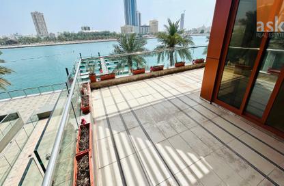 Apartment - 3 Bedrooms - 5 Bathrooms for rent in Reef Island - Capital Governorate