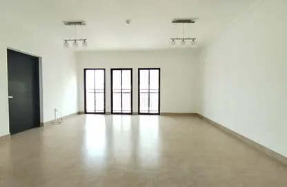 Apartment - 2 Bedrooms - 2 Bathrooms for rent in Hidd - Muharraq Governorate