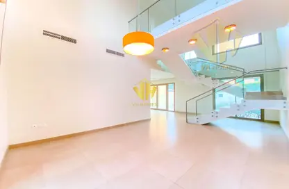 Villa - 4 Bedrooms - 5 Bathrooms for rent in Hamala - Northern Governorate