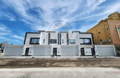 فيلا - 4 غرف نوم - 5 حمامات للبيع في سار - المحافظة الشمالية