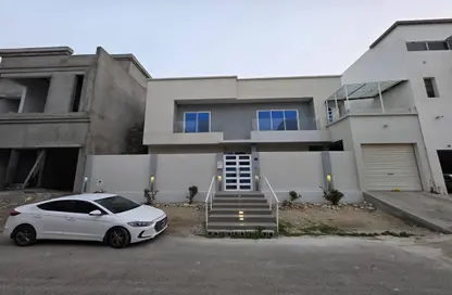 فيلا - 4 غرف نوم - 6 حمامات للبيع في سار - المحافظة الشمالية