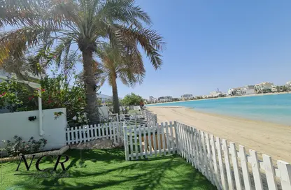 Villa - 4 Bedrooms - 5 Bathrooms for rent in Tala Island - Amwaj Islands - Muharraq Governorate
