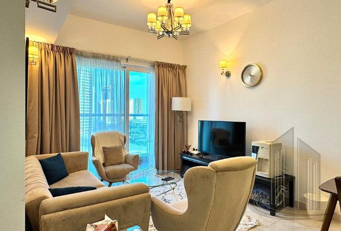 987418 - Property Image 3