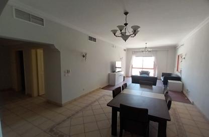 Apartment - 2 Bedrooms - 3 Bathrooms for rent in Exhibition Road - Hoora - Capital Governorate Apartment - 2 Bedrooms - 3 Bathrooms for rent in Exhibition Road - Hoora - Capital Governorate