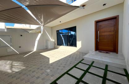 Villa - 3 - 4 for rent in Budaiya - Northern Governorate