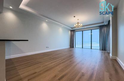 Apartment - 2 Bedrooms - 3 Bathrooms for rent in Reef Island - Capital Governorate