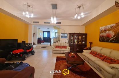 فيلا - 2 غرف نوم - 3 حمامات للايجار في مدينة المرسى - أمواج - المحرق