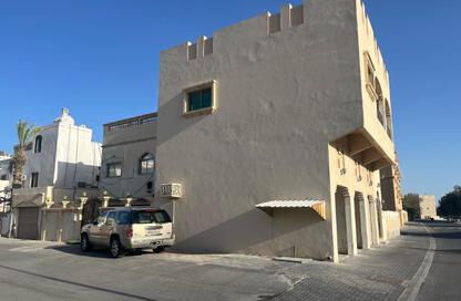 Villa - 7 Bedrooms - 7 Bathrooms for sale in Busaiteen - Muharraq Governorate