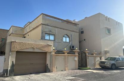 Villa - 7 Bedrooms - 7 Bathrooms for sale in Busaiteen - Muharraq Governorate