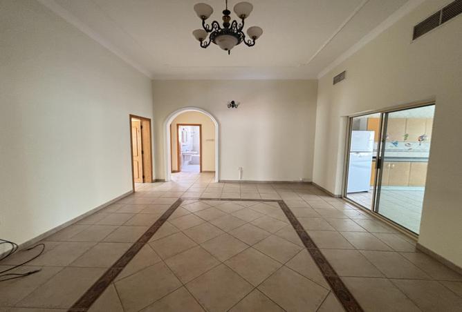 51204523 - Property Image 2