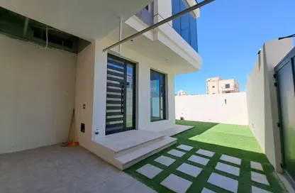 فيلا - 3 غرف نوم - 4 حمامات للبيع في سار - المحافظة الشمالية