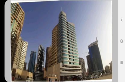 Apartment - 2 Bedrooms - 3 Bathrooms for sale in Al Juffair - Capital Governorate