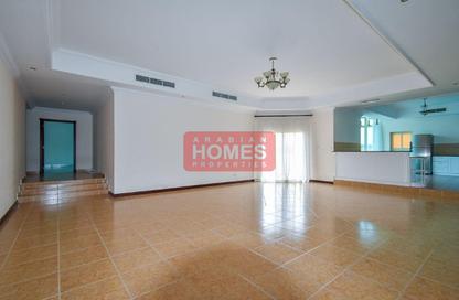 Villa - 4 Bedrooms - 4 Bathrooms for rent in Saar - Northern Governorate