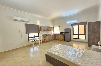 Apartment - Studio - 1 Bathroom for rent in Janabiya - Northern Governorate