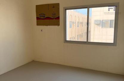 Apartment - 2 Bedrooms - 1 Bathroom for rent in Gudaibiya - Manama - Capital Governorate Apartment - 2 Bedrooms - 1 Bathroom for rent in Gudaibiya - Manama - Capital Governorate