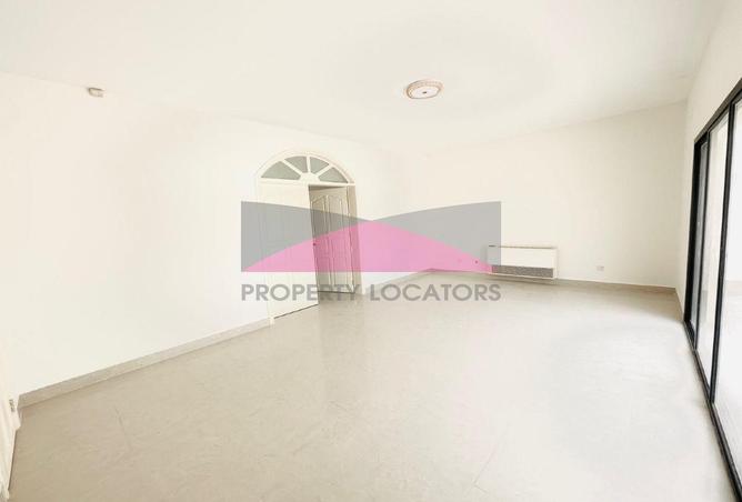 998044 - Property Image 3
