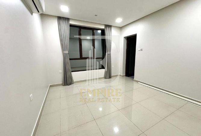 1002462 - Property Image 2