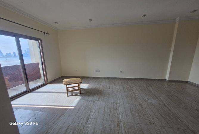 979851 - Property Main Image