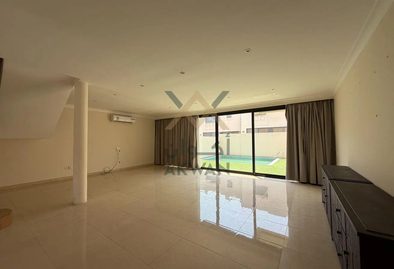 56183052 - Property Main Image