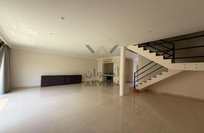 Villa - 3 - 3 for rent in Al Juffair - Capital Governorate