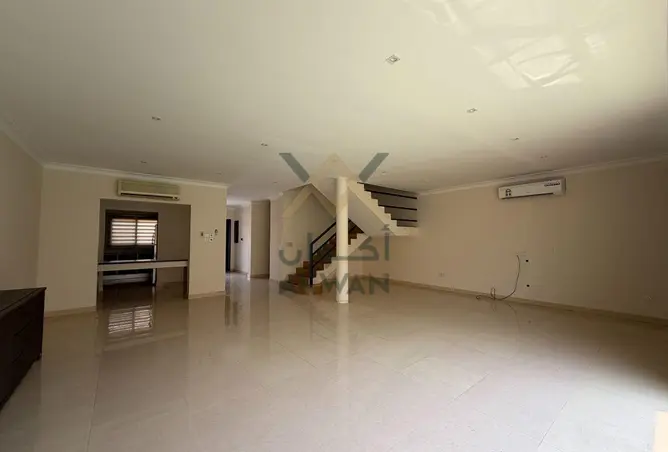 56183052 - Property Image 3