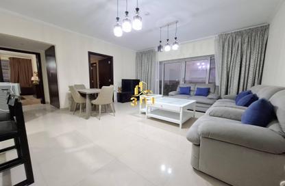 Apartment - 2 Bedrooms - 2 Bathrooms for rent in Busaiteen - Muharraq Governorate