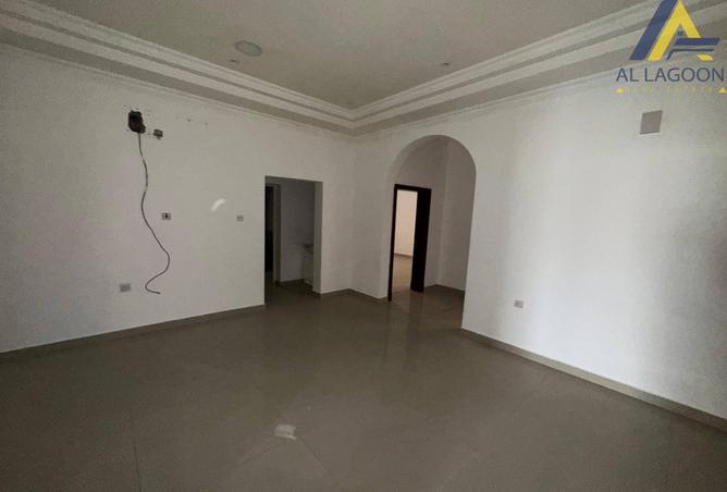 995206 - Property Image 2