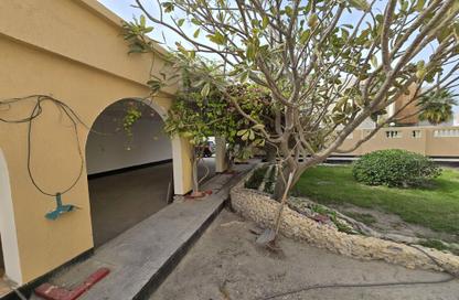 Villa - 5 Bedrooms - 7 Bathrooms for rent in Saar - Northern Governorate