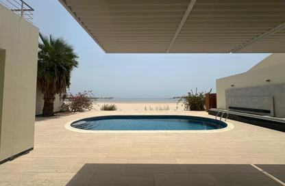 Villa - 4 Bedrooms - 5 Bathrooms for sale in Durrat Al Bahrain - Southern Governorate