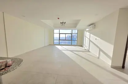 Apartment - 2 Bedrooms - 3 Bathrooms for rent in Hoora - Capital Governorate