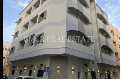 عمارة بالكامل - 8 غرف نوم - 8 حمامات للبيع في شارع المعارض - الحورة - محافظة العاصمة