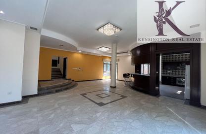 Compound - 4 Bedrooms - 4 Bathrooms for rent in Janabiya - Northern Governorate