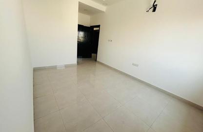 Apartment - 1 Bedroom - 1 Bathroom for rent in Hamad Town - Northern Governorate