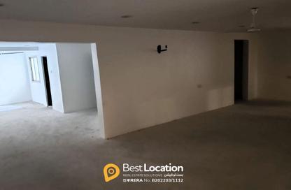 مستودع - استوديو - 4 حمامات للايجار في سترة - المحافظة الوسطى
