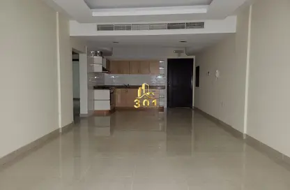 Apartment - 2 Bedrooms - 2 Bathrooms for rent in Janabiya - Northern Governorate