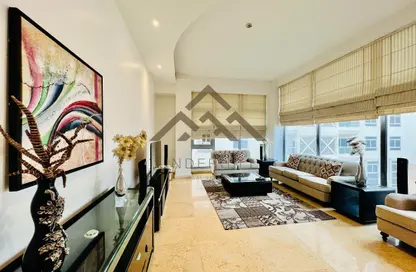 Apartment - 2 Bedrooms - 3 Bathrooms for rent in Al Juffair - Capital Governorate