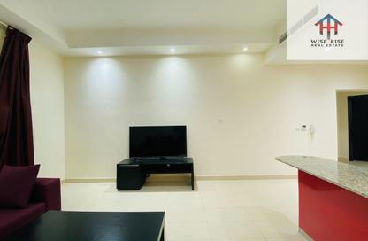 Apartment - 2 Bedrooms - 2 Bathrooms for rent in Al Burhama - Manama - Capital Governorate