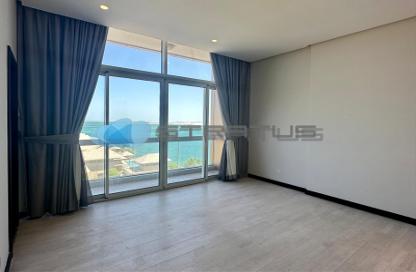 Apartment - 2 - 3 for rent in Reef Island - Capital Governorate