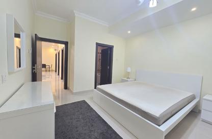 Apartment - 2 Bedrooms - 2 Bathrooms for rent in Al Juffair - Capital Governorate