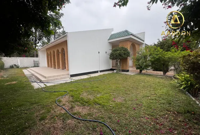 53242217 - Property Image 2