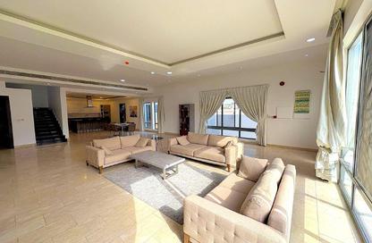 Townhouse - 4 Bedrooms - 5 Bathrooms for rent in Saar - Northern Governorate
