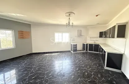 Apartment - 2 Bedrooms - 2 Bathrooms for rent in Tubli - Central Governorate Apartment - 2 Bedrooms - 2 Bathrooms for rent in Tubli - Central Governorate