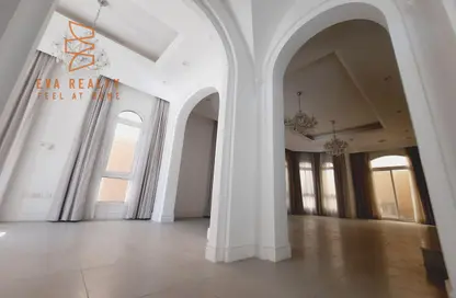 Villa - 4 Bedrooms - 4 Bathrooms for rent in Janabiya - Northern Governorate