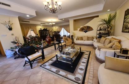 Villa - 4 Bedrooms - 5 Bathrooms for rent in Zinj - Manama - Capital Governorate