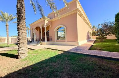 Villa - 4 Bedrooms - 5 Bathrooms for rent in Janabiya - Northern Governorate
