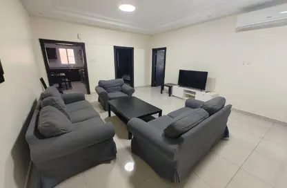 Apartment - 3 Bedrooms - 2 Bathrooms for rent in Al Juffair - Capital Governorate