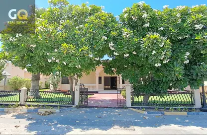 Villa - 4 Bedrooms - 5 Bathrooms for rent in Saar - Northern Governorate