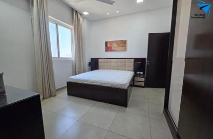 Apartment - 2 Bedrooms - 2 Bathrooms for rent in Mahooz - Manama - Capital Governorate