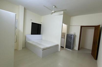 Apartment - Studio - 1 Bathroom for rent in Salmaniya - Manama - Capital Governorate
