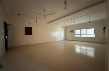 Apartment - 3 Bedrooms - 3 Bathrooms for rent in Janabiya - Northern Governorate